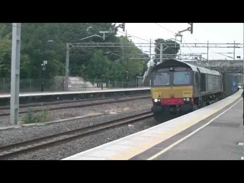 DRS 66425 WITH 4S49 DAVENTRY-GRANGEMOUTH LINERS AT LICHFIELD TV 06/08/11.MP4