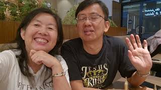 Siew Woei 50th jubilee birthday with gold cake