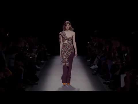 Jacquemus Fall Winter 2016/2017 Paris Fashion Week