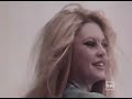 Brigitte BARDOT shooting cheveux dans le vent.