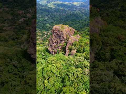 GIGANTE Piedra que "FLOTA" en Nueva Esparta, La Unión, El Salvador.