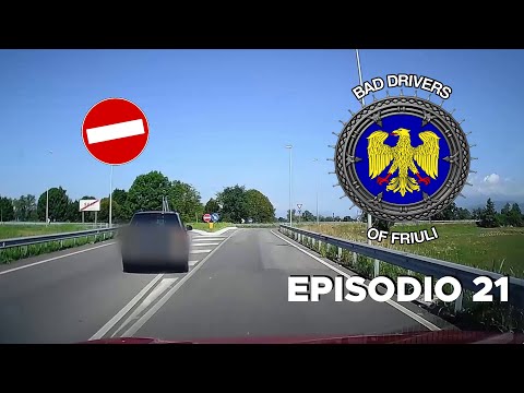 BAD DRIVERS OF FRIULI (ITALY) - Episodio #21 - Contromano in rotonda, senza alcun senso.