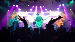 moe. Moth (acoustic)