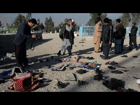 Atentado mata 18 em enterro no Afeganistão