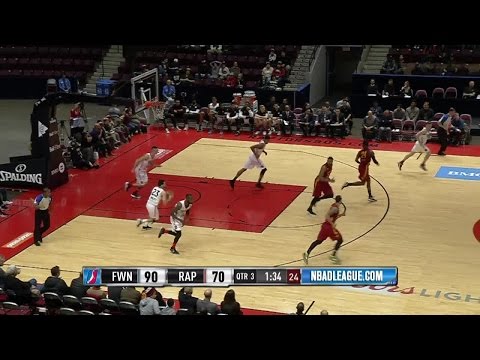 Highlights: Travis Leslie (23 points)  vs. the 905, 11/29/2016