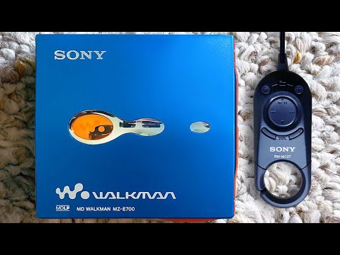 Sony MZ-E700 Walkman MiniDisc Player w/ Remote, EX Blue ! Working ! image 11