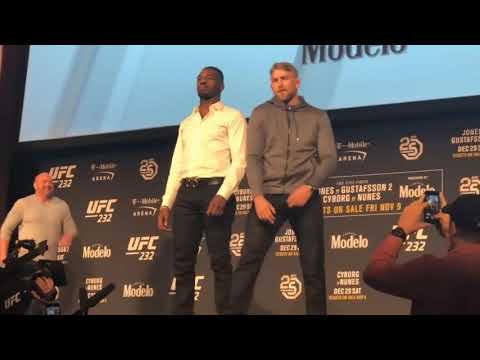 JON JONES SHOVES ALEXANDER GUSTAFSSON - TENSE FACE OFF AT UFC 232 PRESSER