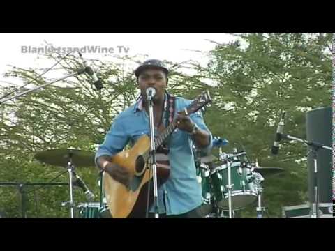 Harry Kimani - Waithera (Live Performance @ Blankets and Wine 38) (Kenyan Music)