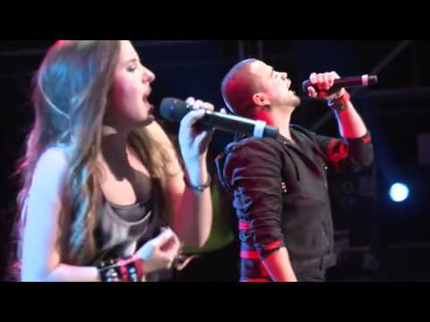 Evaluna Montaner ft  King Blessed Te Necesito En Vivo JesusFest