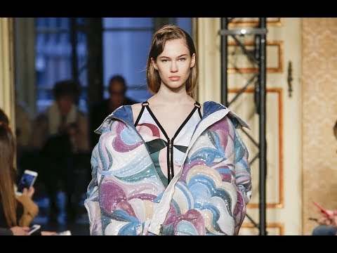 A 60 Second ⏱ Review of the Emilio Pucci FW18 show