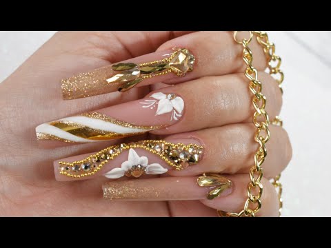 How to do extreme coffin nails with white and gold design