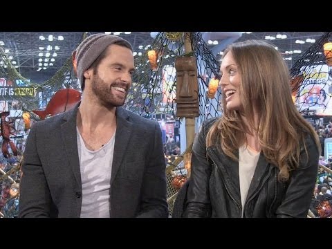 CBR TV @ NYCC 2013: Stars Tom Riley & Laura Haddock Explore "Da Vinci's Demons" Season 2