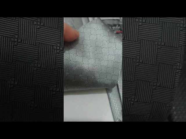 Vídeo relacionado con Corbata Estrecha con Estampado de Teclado de Piano para Hombre y Mujer, Elegante Corbata Unisex de Satén Fino para Bodas, Fiestas Temáticas Musicales y Eventos Formales, Diseño Creativo y Moderno