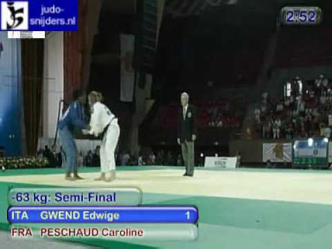 Judo 2009 Yerevan: Gwend (ITA) - Peschaud (FRA) [-63kg]