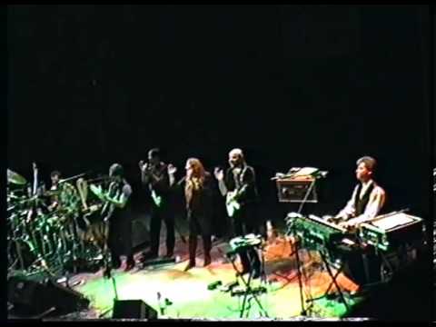 Airto Moreira - Flora Purim - Papo Furado 1997 (Alt. vers.) (jazz latin brazil)