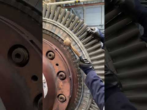 Como montam as palhetas de uma turbina a gás?