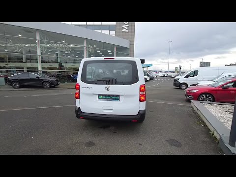 Vauxhall Vivaro Combi life 50kWh 9 Seater L2H1 XLW - Image 2