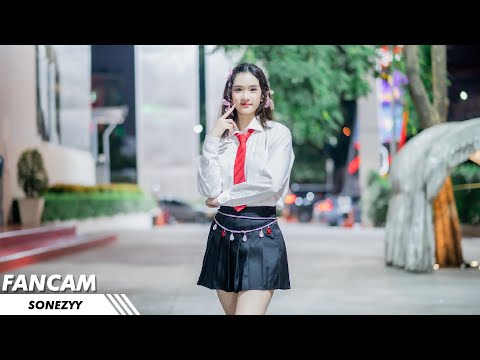 280522 A-ing! cover Ive - Love Dive [Sone Focus] @ Central Chaengwattana 2022