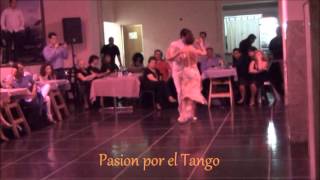 SILVANA ANFOSI y MATIÁS RODRIGUEZ bailando el tango DE FLOREO en FLOREAL MILONGA