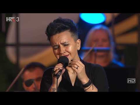 Amira Medunjanin - Moja posljednja i prva ljubavi (Tereza Kesovija)