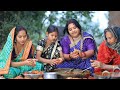 तीनों बहुओ ने किया खिचड़ी की तैयारी रो