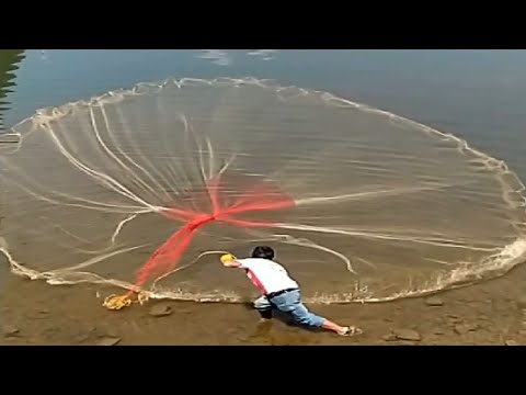 Top 10 Most Satisfying Cast Net Fishing Video on The Beach - Traditional Net Catch Fishing