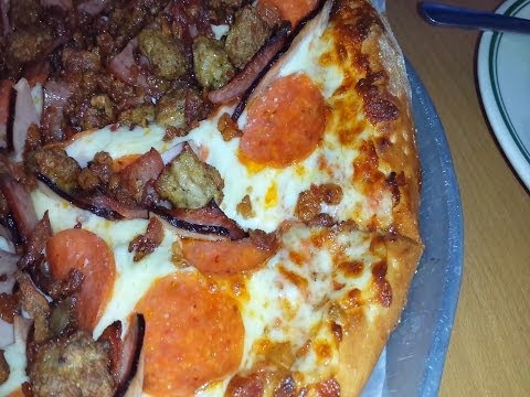 First Class Pizza vs. Avenue 3 - PIZZA WARS #13