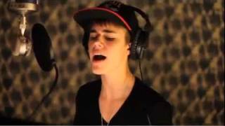 Justin Bieber Ft. Usher - The Christmas Song