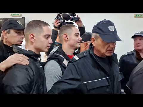 Майката на Митко от Цалапица: Човекът, който е звъннал на убиеца на сина ми, пак е шеф на полицията (ВИДЕО)