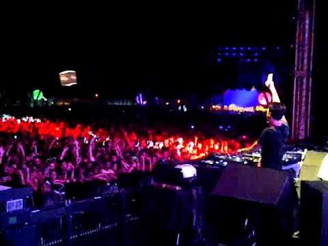 ZoukOut 2010 - Laidback Luke - Next Episode/Knas bootleg