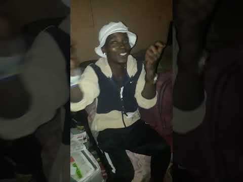 Streezy Maningi_x_C4_Umlilo(Live Freestyle)