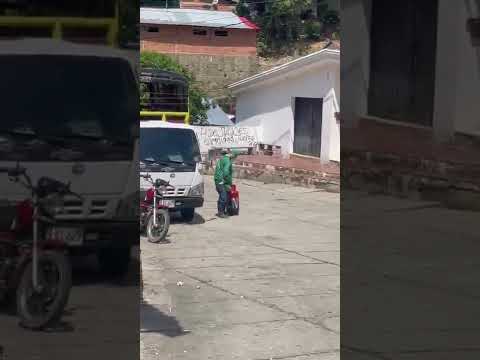 Cansado de la inacción, retiró él mismo el cilindro y lo llevó a la Policía