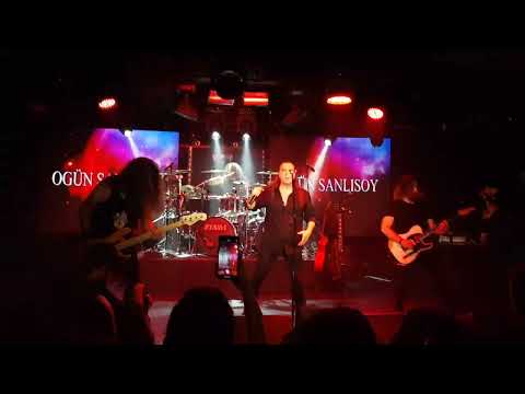 Ogün Sanlısoy - Bir Şey Yapmalı Cover - Istanbul DorockXL Kadıköy - 11/01/2023