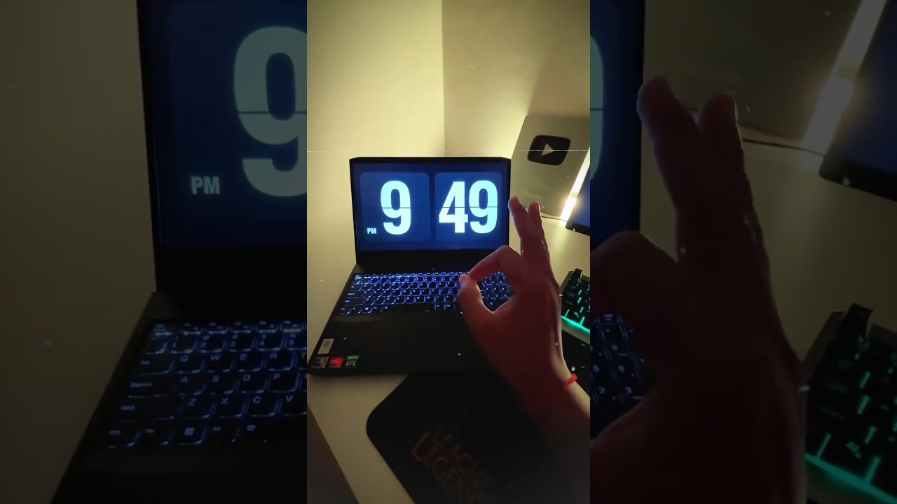 Fliqlo- Clock Screensaver | @zatpattech #screensaver #fliqlo #wallpaper #tech #omeeverse #screens...