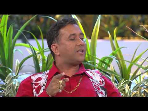 Paulinho Gogó 13 11 14 - A Praça é Nossa - A Tia Viúva do Paulinho Gogó