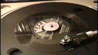 Bill Haley And His Comets - DIM DIM THE LIGHTS + HAPPY BABY - 1954