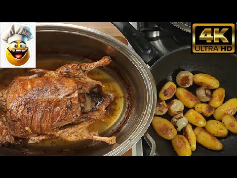 Egyben sült kacsa egyszerűen egy trükkös félig vele sült körettel aminél nehéz finomabbat készíteni