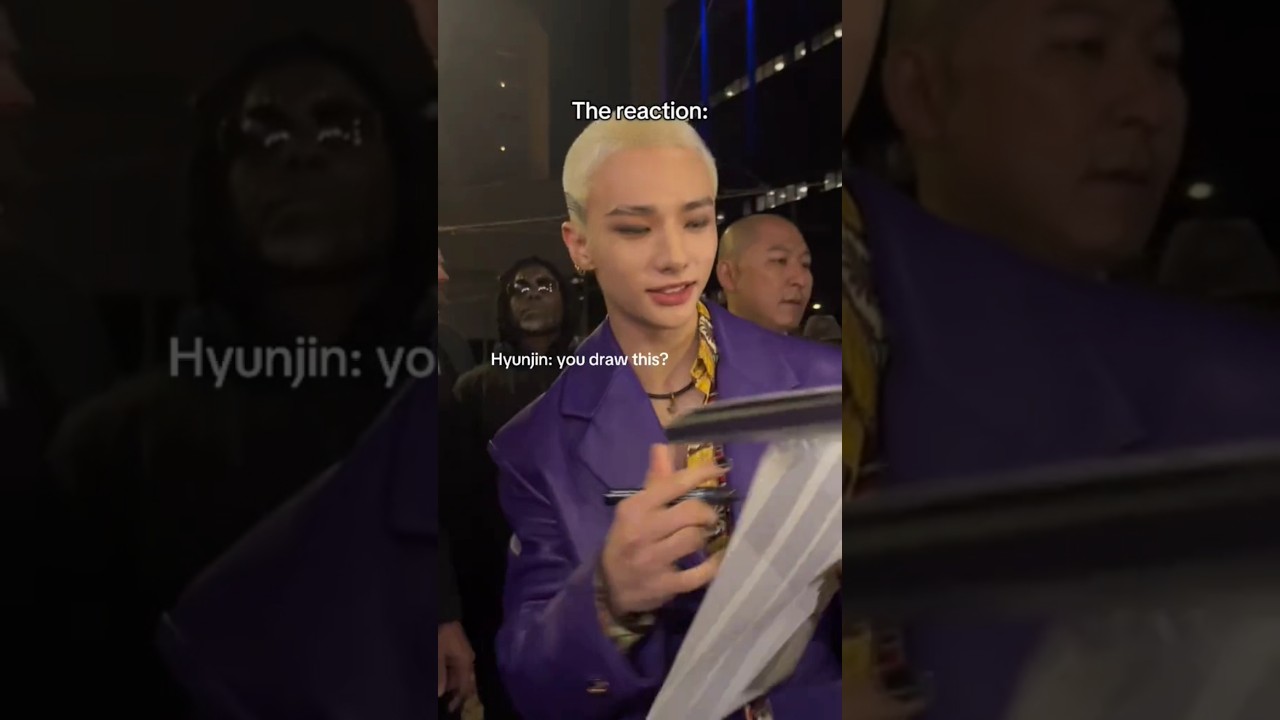 I hope all hwangers get a moment like this 😭(It's not my video) #hyunjin #straykids #versace