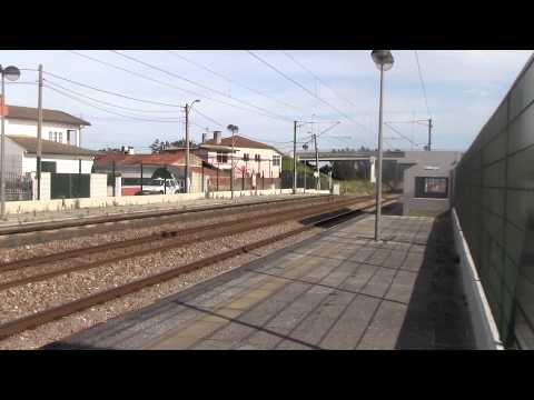 Comboios de Portugal Alfa Pendular 4000 EMU 4003 passes Válega Station