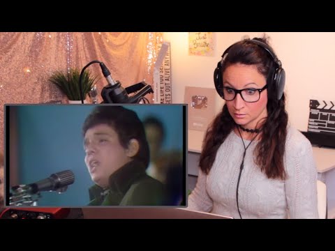Vocal Coach Reacts - Jose Jose - El Triste en vivo 1970