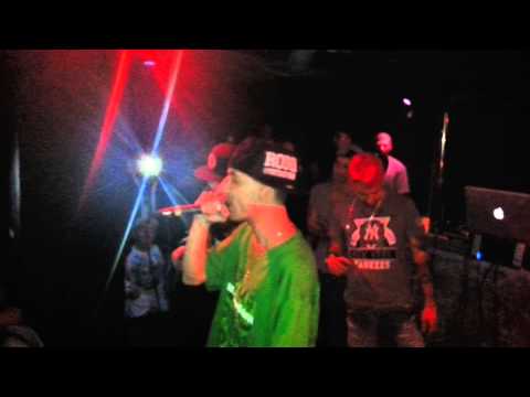 Mr. Cioni, Canesecco, Jesto & Pattada Live @ Zoobar 31/10/2012 - FREESTYLE