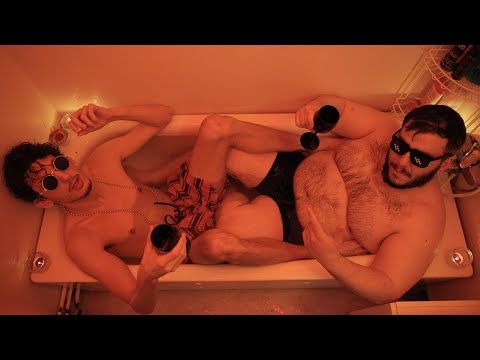 COOLA KIDS - PISSAT I POOLEN (OFFICIAL VIDEO)