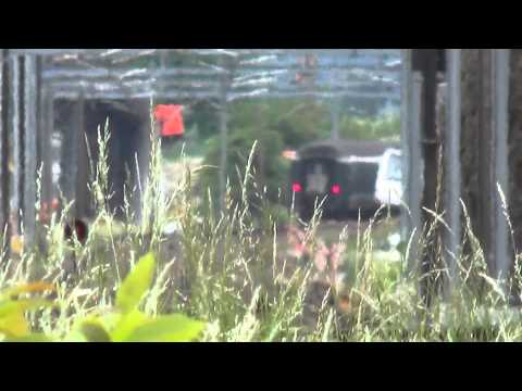 Re 460 con IR si incrocia con un EC ETR 470 a Osogna