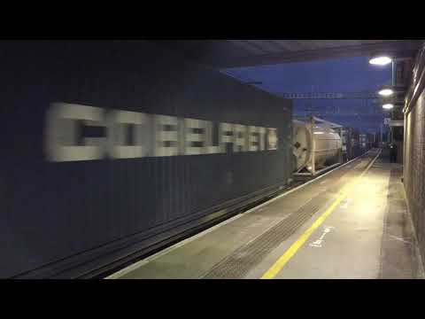 Evening at Tamworth Including 90024 and 88001 on 6L48