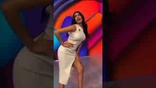 Download lagu Kristal silva piernotas y vestido ajustado 🥵🍆 #kristalsilva #vengalaalegría #vla mp3