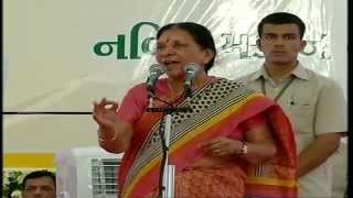 preview picture of video 'Speech- Smt. Anandiben Patel performs ground-breaking ceremony of District BJP officein Mehsana'