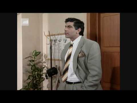 Ekeines kai ego...Kai xamilose ton tono tis fonis sou!