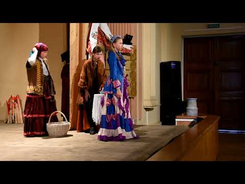 Школьники Воронежа поставили спектакль для воспитанников реабилитационного центр...