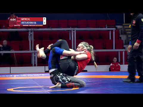 1/4 Women's GP No-Gi - 64 kg: K. MITKO (POL) v. M. ARTIUKHINA (RUS)