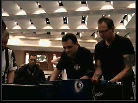 Christian Szüle defending hard against Collignon - P4P EM 2012